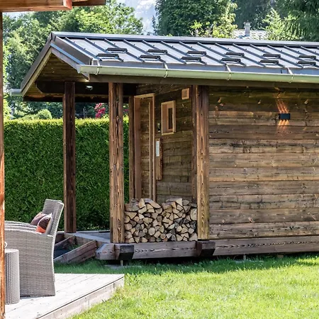 Altura- 5 Bedrooms - Jacuzzi And Sauna - By Cozee Alpesi faház