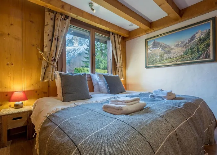 Altura- 5 Bedrooms - Jacuzzi And Sauna - By Cozee * Chamonix