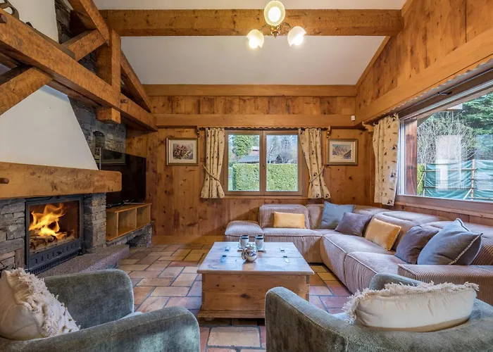 Altura- 5 Bedrooms - Jacuzzi And Sauna - By Cozee Alpesi faház *