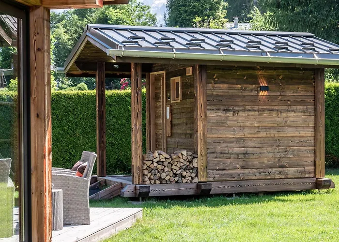 Altura- 5 Bedrooms - Jacuzzi And Sauna - By Cozee Alpesi faház