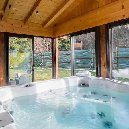 Σαλέ Altura- 5 Bedrooms - Jacuzzi And Sauna - By Cozee Σαμονί