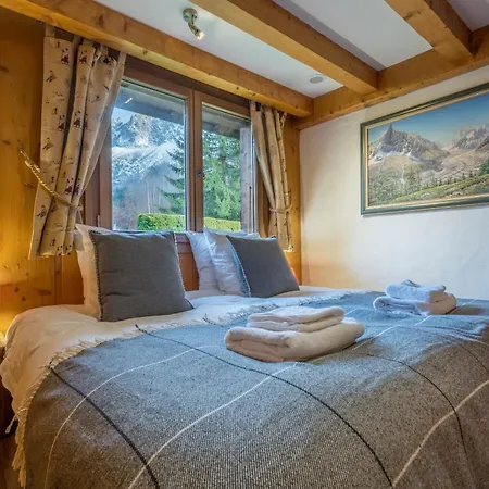 Altura- 5 Bedrooms - Jacuzzi And Sauna - By Cozee * Chamonix